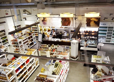nEO_IMG_EATALY