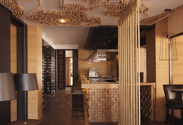 nEO_IMG_Bushman's Bar